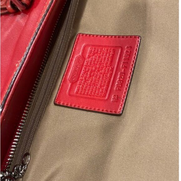 COACH Vintage Gallery East West Tote Handbag - Picture 12 of 15